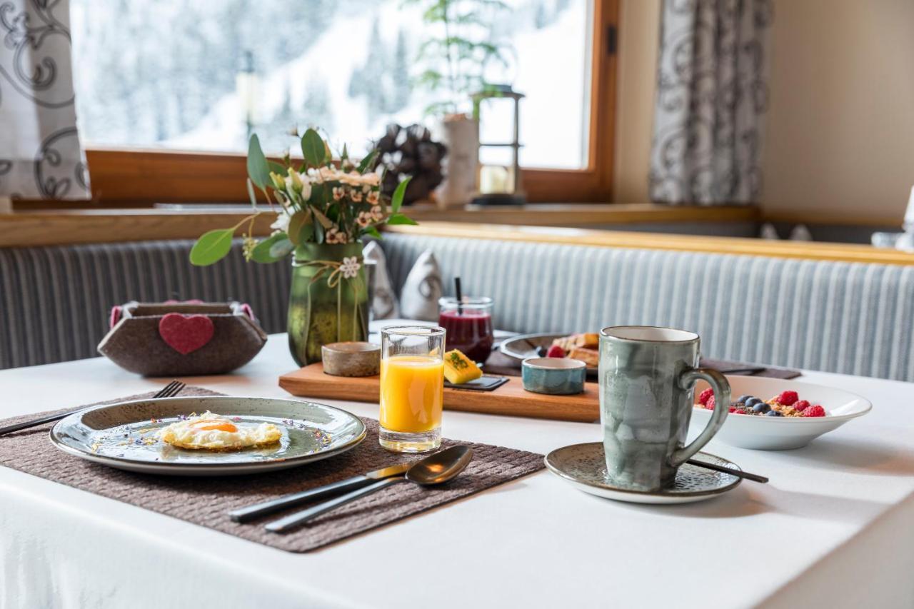 Haus Elisabeth Hotel Sankt Leonhard im Pitztal Kültér fotó